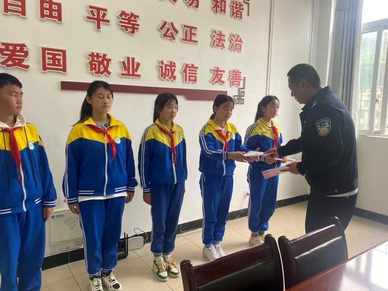 捐赠活动现场。