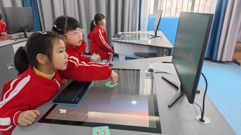 學生上課中。