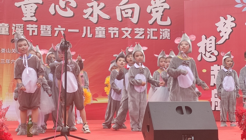 童謠匯演。