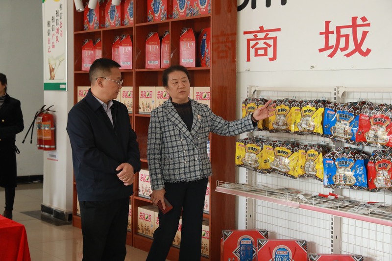 罗大骞调研贵州龙缘盛豆业有限公司（龙里）。