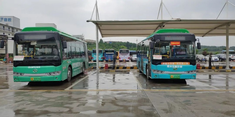 2023年6月2日，清镇公交公司积极响应爱心送考倡导——组建爱心车队。