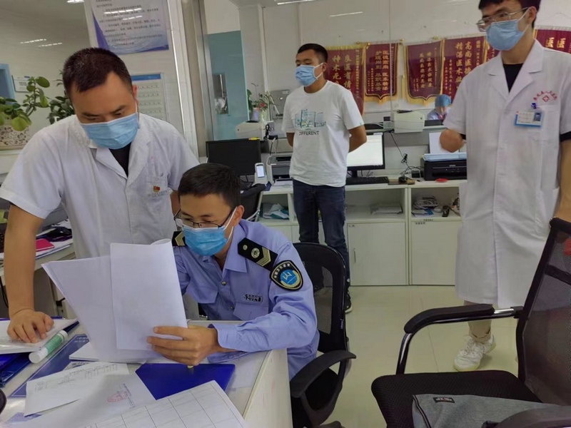 卫生监督办案能手罗松：守一方百姓健康。