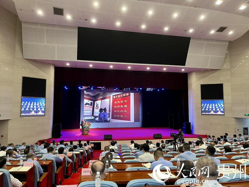 报告会现场。人民网 李丽萍摄