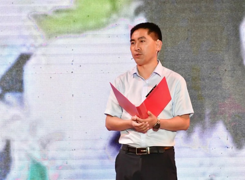 全国优秀教师代表刘秀祥分享为山乡孩子守梦的故事。