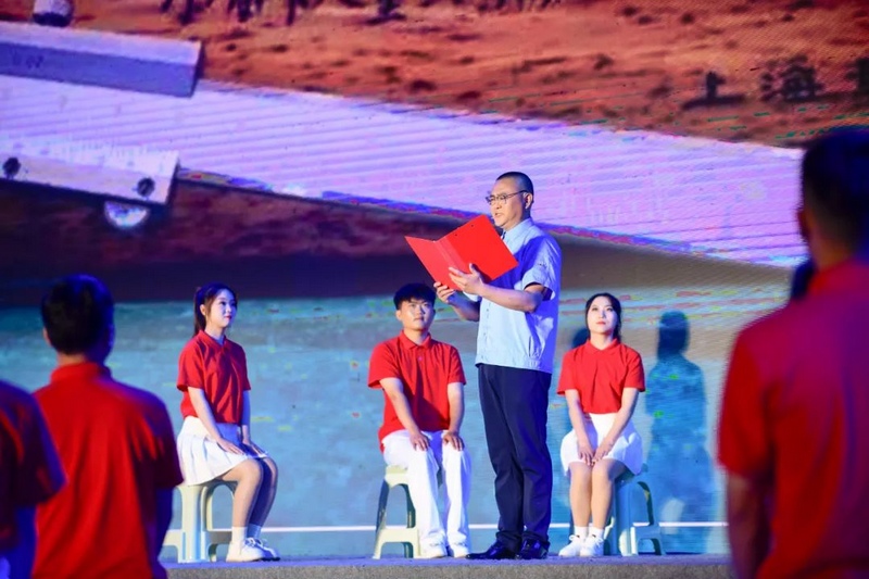 国家级技能大师陈斌分享工匠筑梦故事。