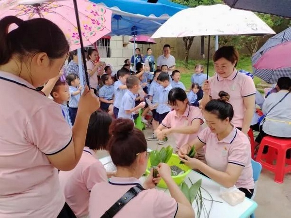 玉都家园举行活动2.jpg