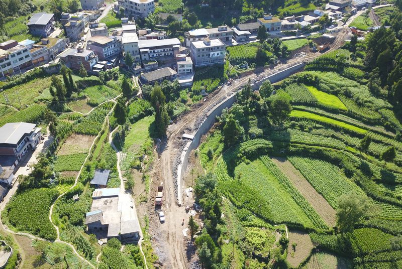 建设现场 陈桂良摄.JPG