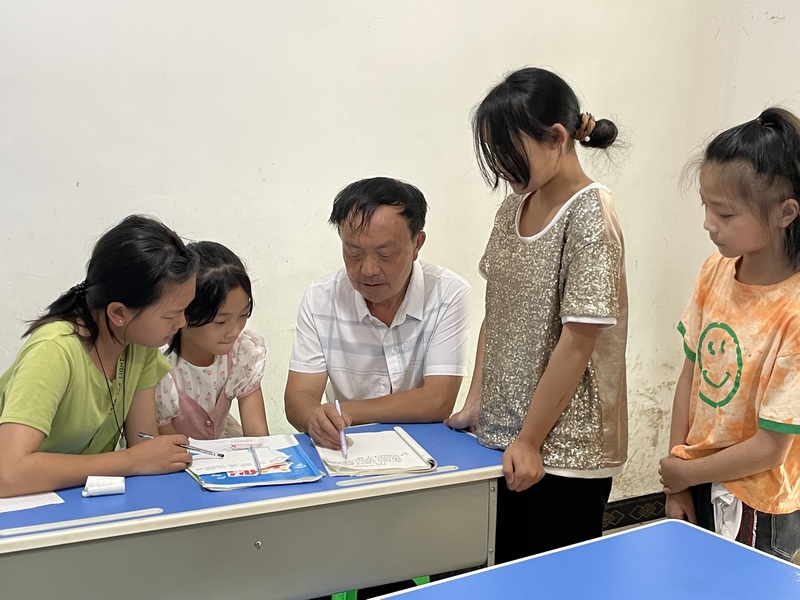 习水:苗寨“四点半学校”为孩子打造温馨课堂。