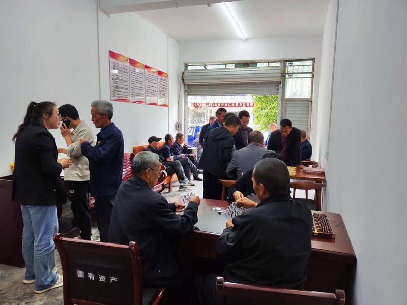 “老同学”们在家门口接受老年教育，实现老有所学、老有所乐、老有所为。.jpg