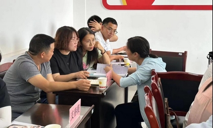 水城区有关单位赴六枝特区学习优化营商环境建设工作近日，水城区有关单位赴六枝特区学习优化营商环境建设工作。 