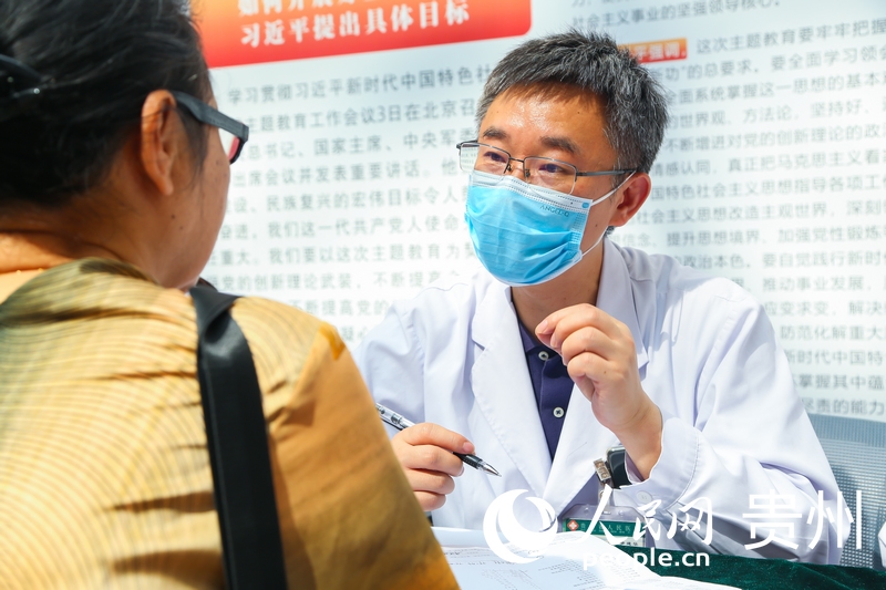 义诊活动现场。张宇摄