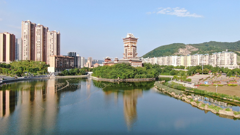 碧陽湖。