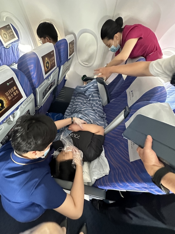 黔沪接力“唤醒”生命 南航空地为爱“响应” 。