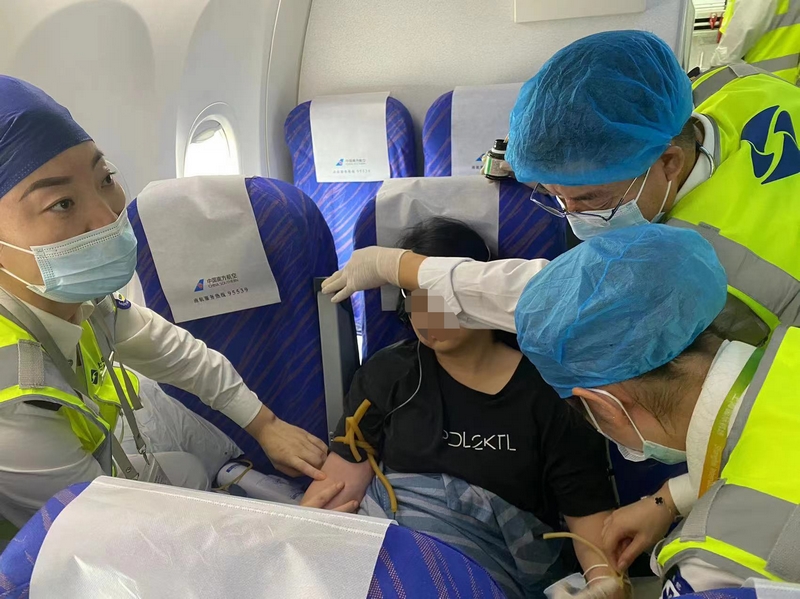 黔沪接力“唤醒”生命 南航空地为爱“响应”。