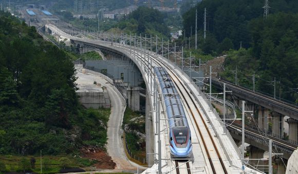 探访贵州首条350km/h速度等级高铁