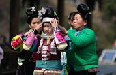 山水有灵境、衣饰有千面、处处有佳节。贵州有着18个世居民族，他们在这片沃土上繁衍生息，共同创造出了独具特色的民族文化。