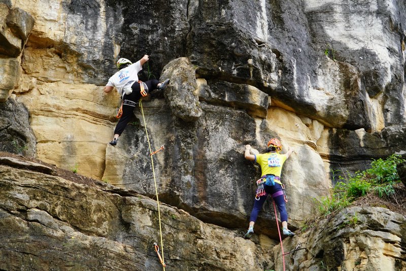 岩壁攀岩比赛（安龙站）。