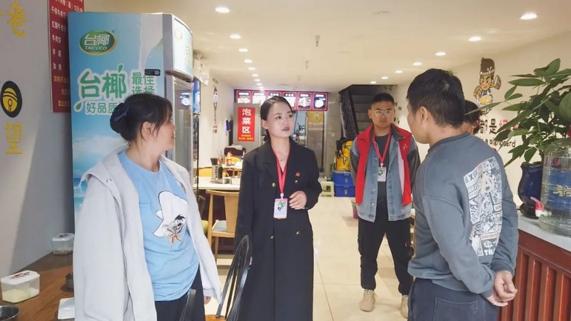 调解员确保各类纠纷在社区就能得到有效的化解。