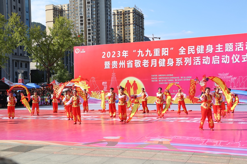 文艺节目展演。张宇摄