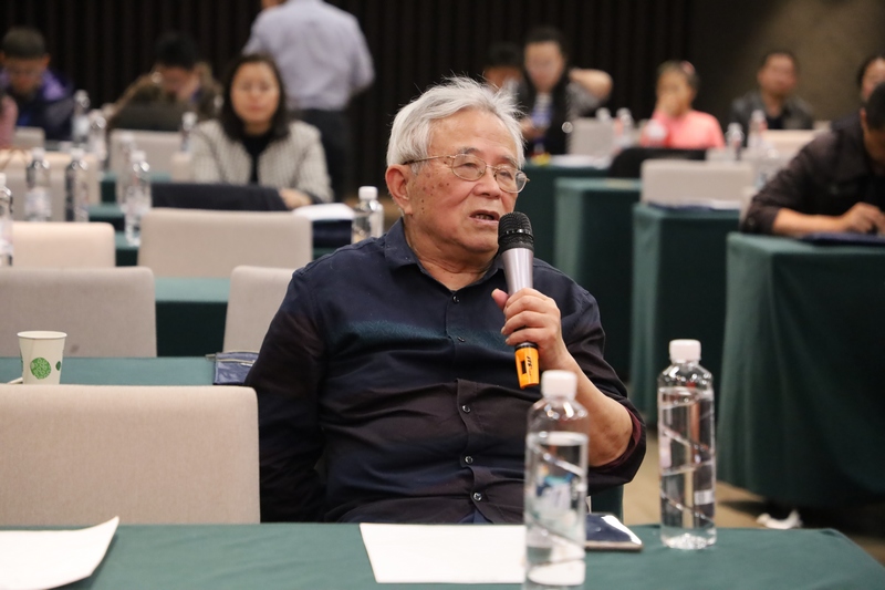 2会议首席专家、复旦大学潘悟云教授与学者作互动发言.jpg