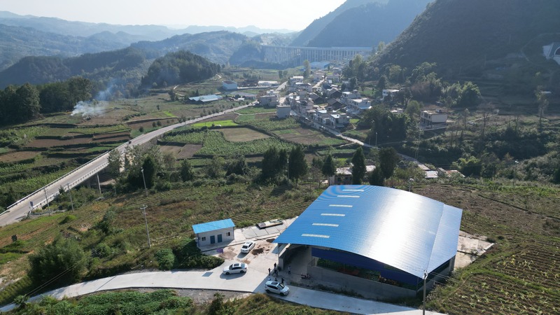 五一村牧草加工房（孙磊 摄）.JPG