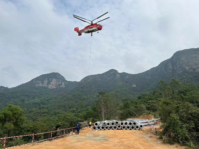 貴州送變電公司為運用於輸電線路建設插上“翅膀”。