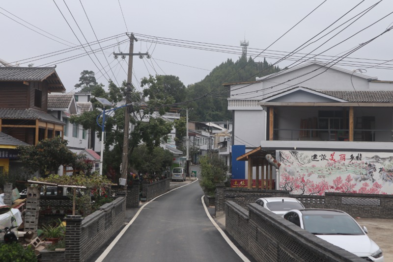 改造后的道路。