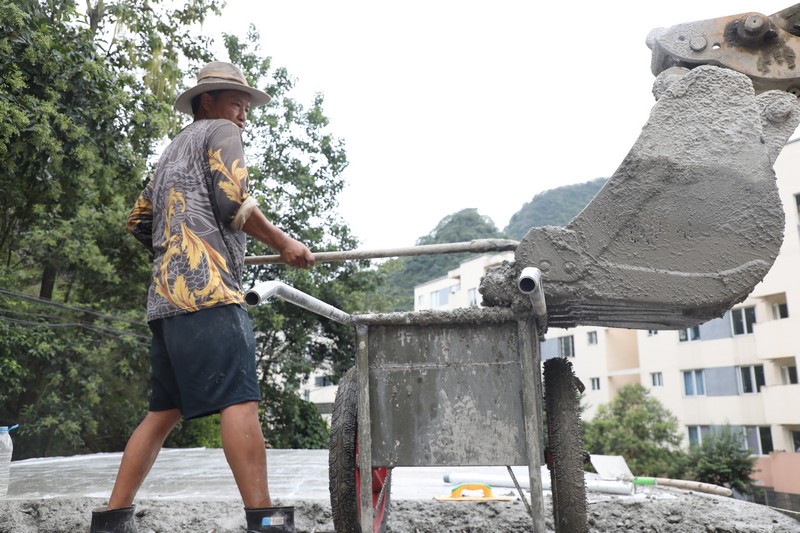 建设进度已完成打板。
