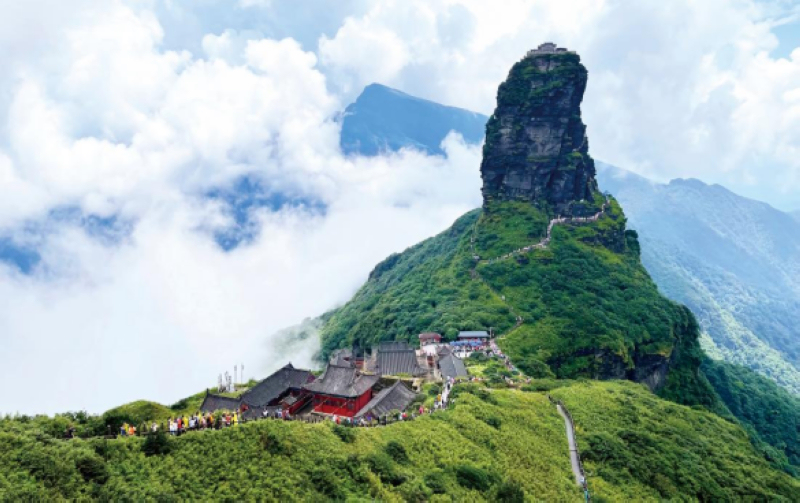 铜仁梵净山。