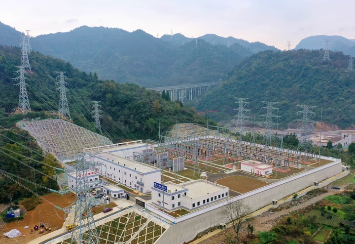 习水（绿洲）220千伏变电站顺利建成投运