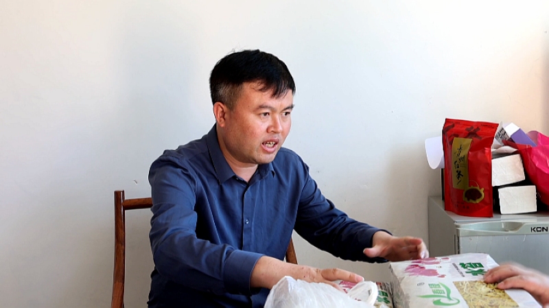 潘文春。