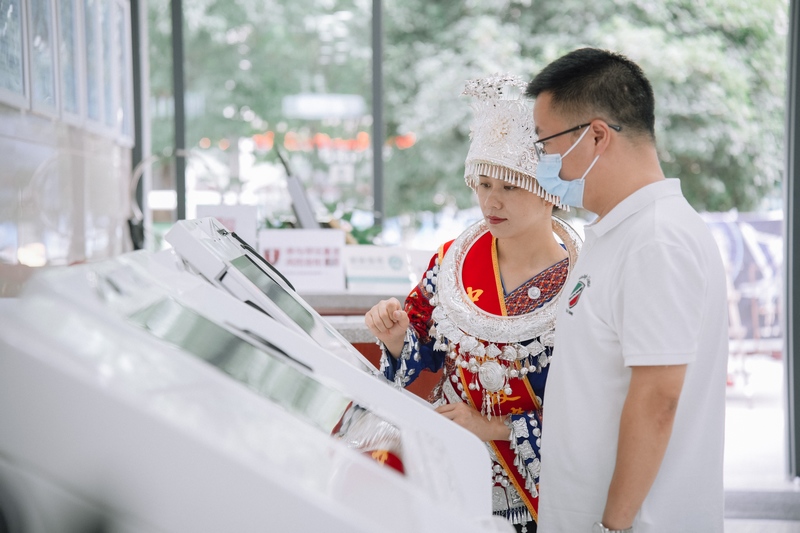 纵深推进“四位一体”专项活动。