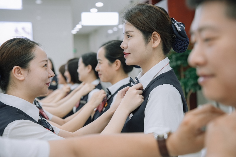 纵深推进“四位一体”专项活动。