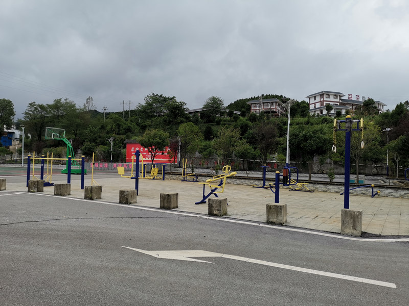 干淨整潔的田坎村。