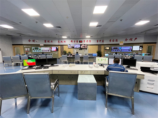 黔北電廠集控運行值班室。