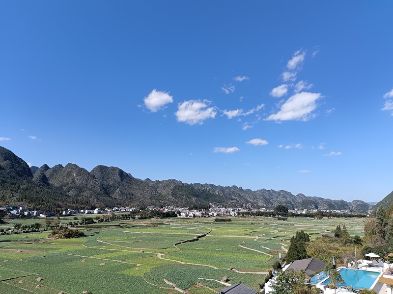 冬日的万峰林。
