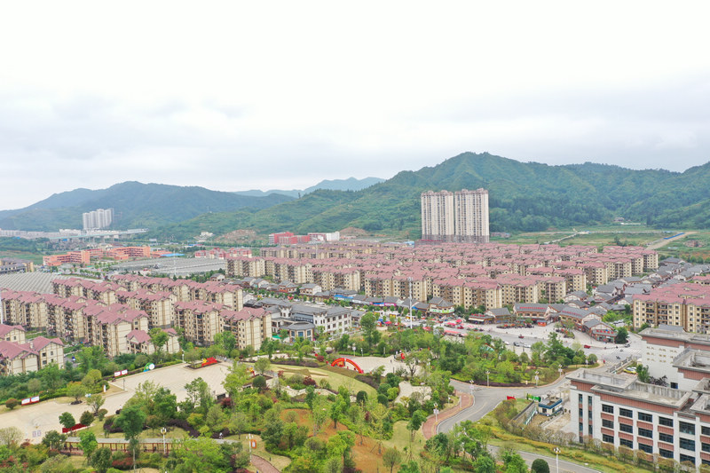 柏杨林街道。
