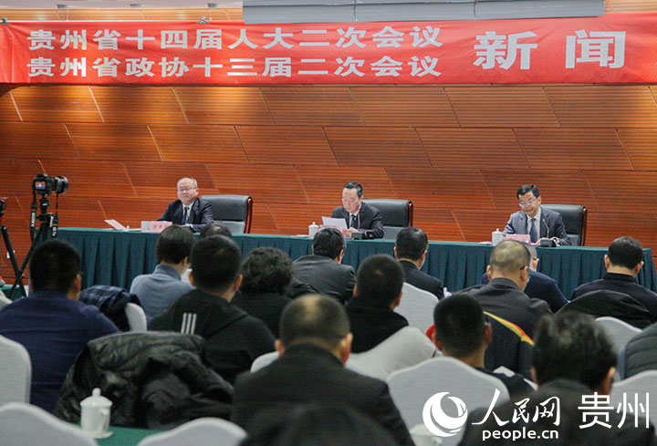 新闻发布会现场。人民网 龙章榆摄
