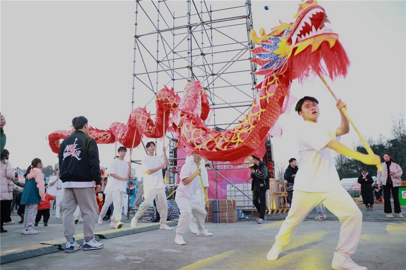 2024贵阳观山湖灯会庙市开市啦！