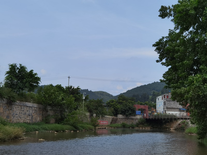 五马河。