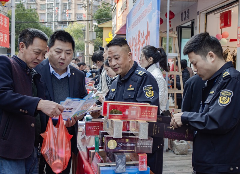 发放宣传单.jpg