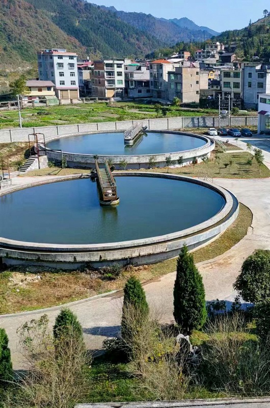 天柱县社学街道的污水处理厂。