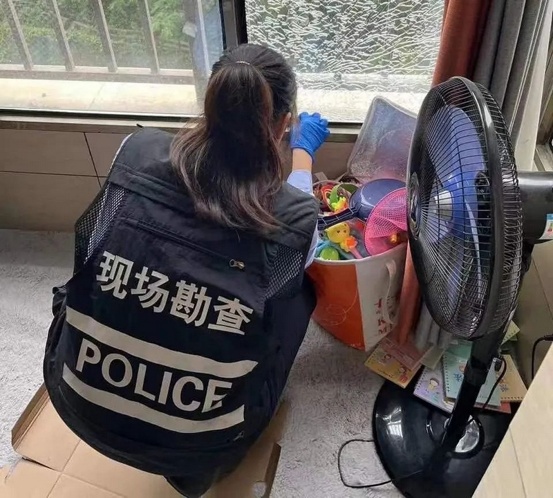劉齡文意在現勘工作現場。