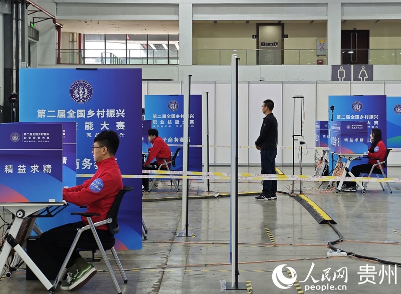 大赛电子商务赛项现场。人民网 龙章榆 摄