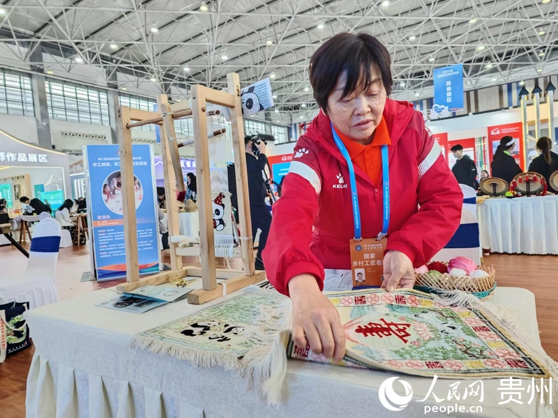 乡村工匠技能技艺展示交流活动现场。人民网 龙章榆 摄