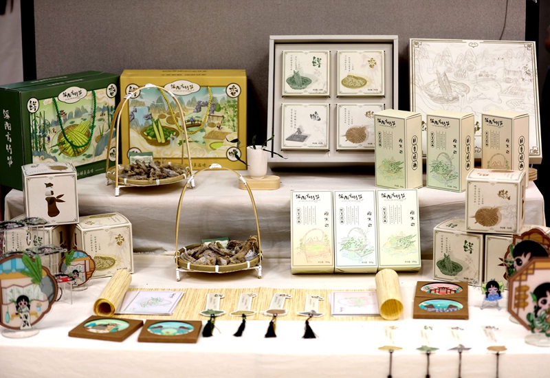 8 毕业设计展作品。