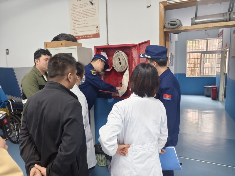 讲解正确使用消防设施