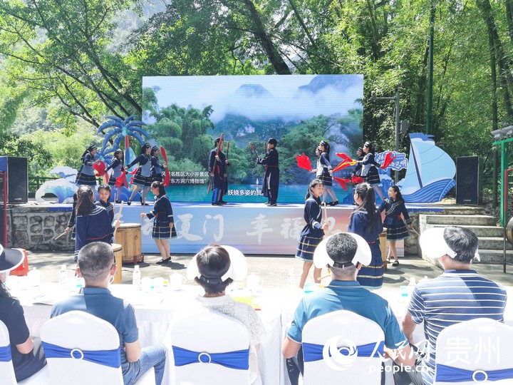 非遗展演。人民网记者 王秀芳摄
