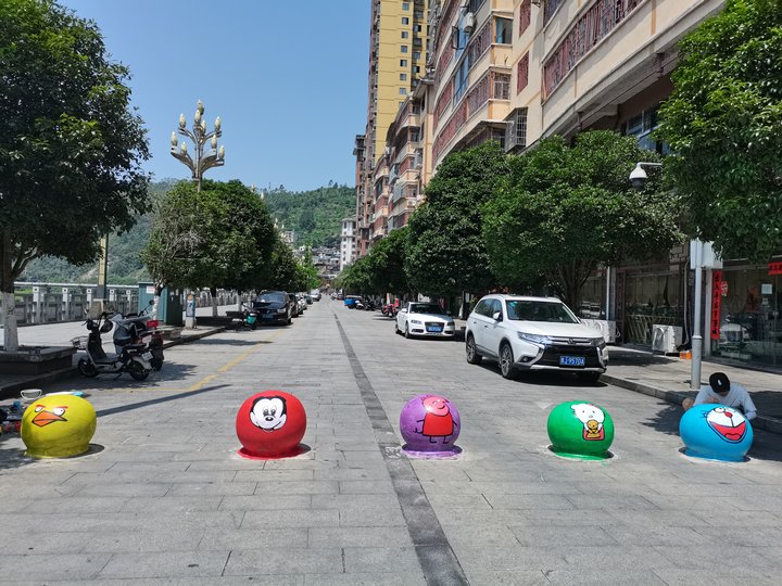 石墩“展新颜”。