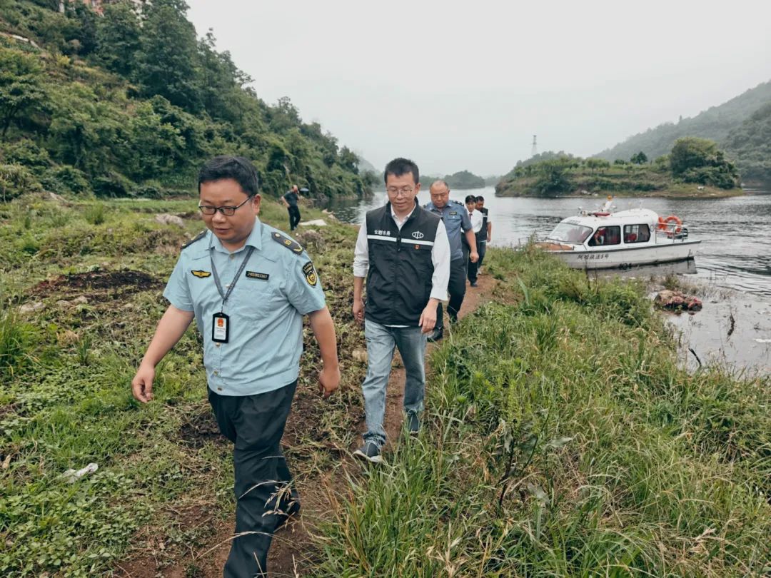 實地巡查。雲岩區水務局供圖